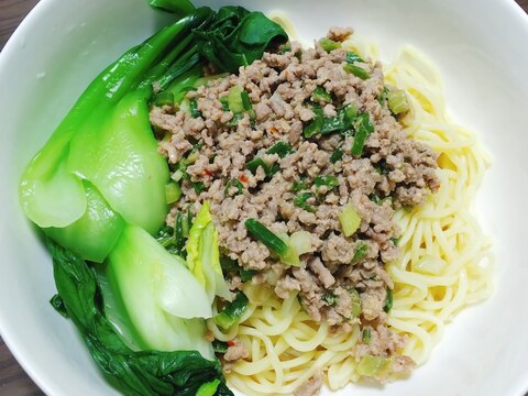 汁少なめ担々麺